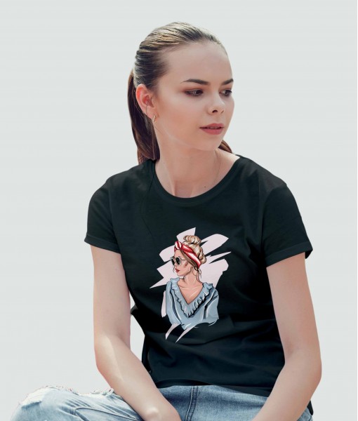 Дамска тениска с щампа Арт Young woman with sunglasses